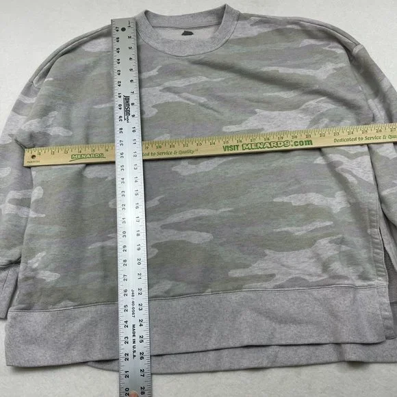 Aerie Oversized Camo Sweatshirt Size XL Green Muted Terry Loungewear Athleisure - Picture 3 of 10